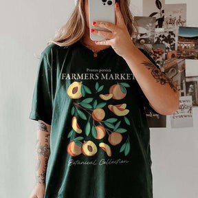 Vintage Peaches Botanical Prunus persica T-Shirt