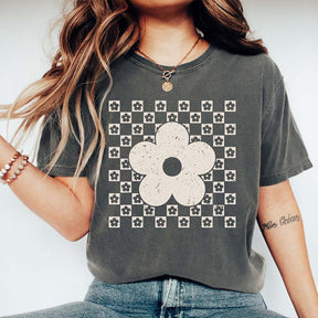 Checkered Flower Trendy Floral T-Shirt