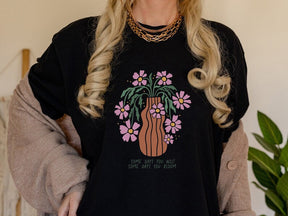 T-Shirt mit Boho-Blumenvasen-Print